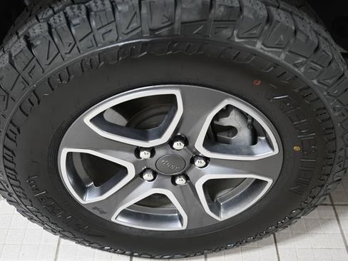 Used 2019 Jeep Wrangler Unlimited Sport S AWD/4WD image 19