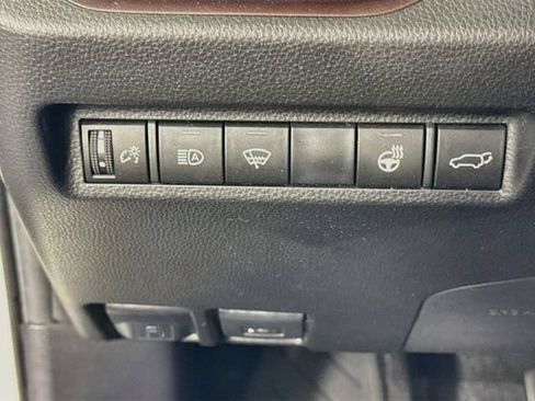 Certified 2019 Toyota RAV4 Limited w/ Cold Weather Package AWD/4WD image 11