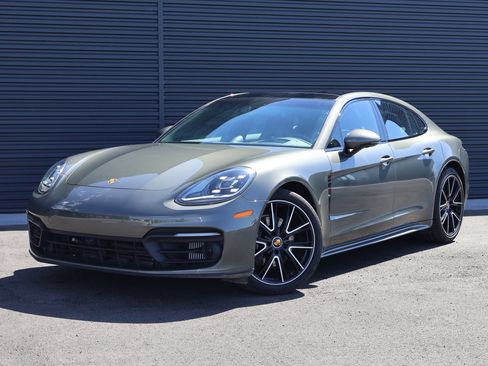 Certified 2023 Porsche Panamera 4 AWD/4WD image 1