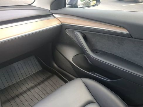 Used 2023 Tesla Model 3 Standard Range RWD image 18