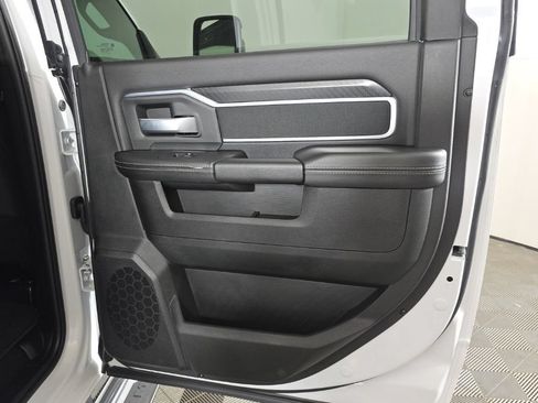 Certified 2026 RAM 2500 Big Horn AWD/4WD image 39