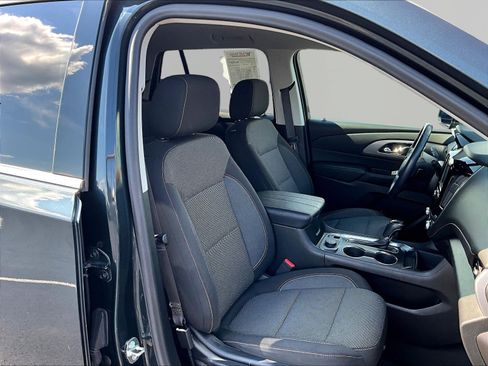 Used 2018 Chevrolet Traverse LT FWD image 30