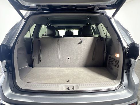 Used 2015 Toyota Highlander XLE image 34