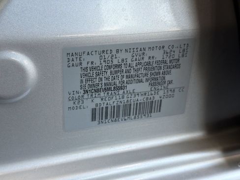 Used 2021 Nissan Versa SV FWD image 19