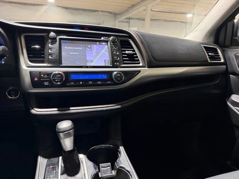 Used 2015 Toyota Highlander XLE AWD/4WD image 15