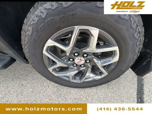 Used 2026 GMC Sierra 1500 SLT w/ SLT Premium Plus Package AWD/4WD image 33