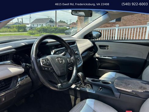Used 2013 Toyota Avalon XLE FWD image 10
