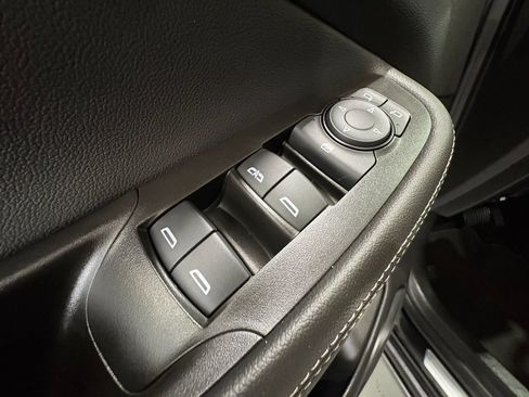 Used 2023 Buick Encore GX Essence w/ Experience Buick Package FWD image 36