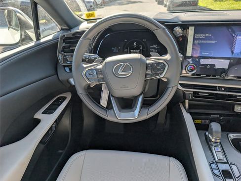 New 2026 Lexus RX 350h AWD/4WD image 13