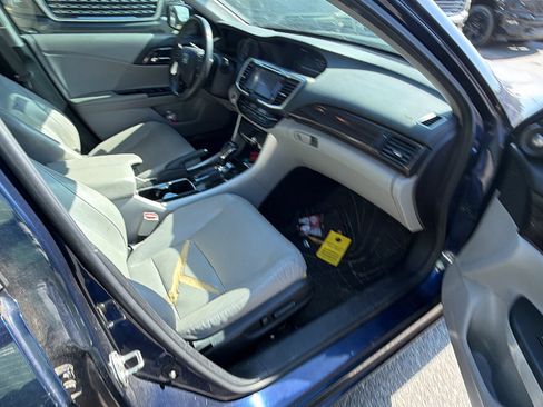 Used 2016 Honda Accord EX-L image 19