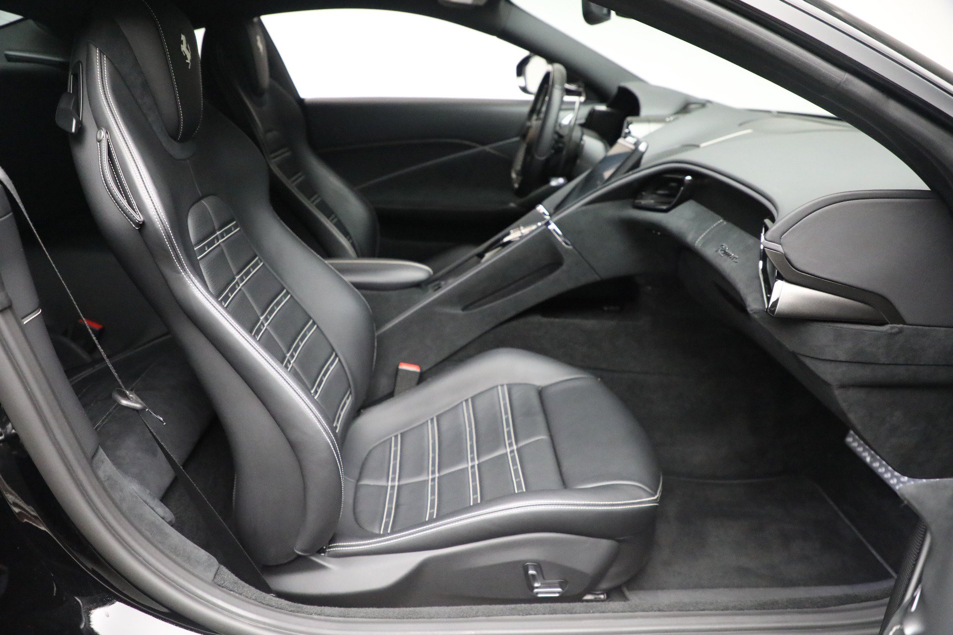 Certified 2021 Ferrari Roma RWD image 18