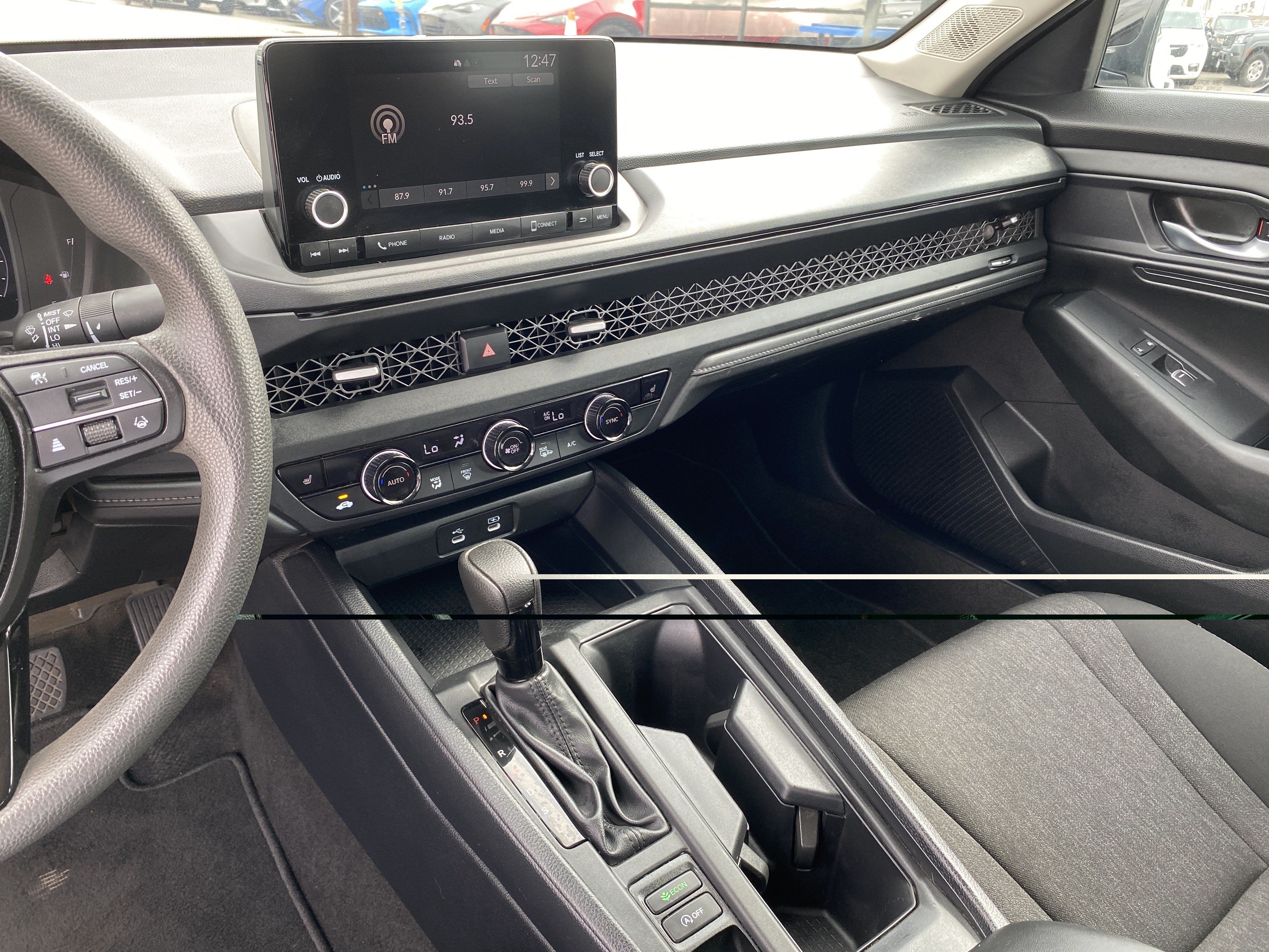 Used 2025 Honda Accord SE image 12