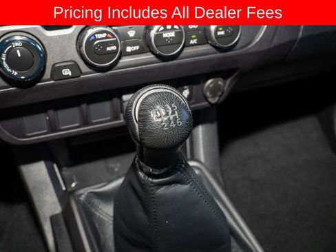 Used 2023 Toyota Tacoma TRD Off-Road AWD/4WD image 15