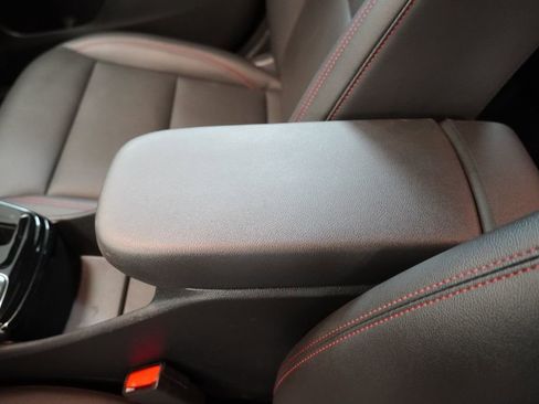 Certified 2024 Chevrolet Trax RS w/ Sunroof Package FWD image 23