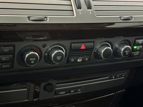 Used 2008 BMW 750i 750i image 19