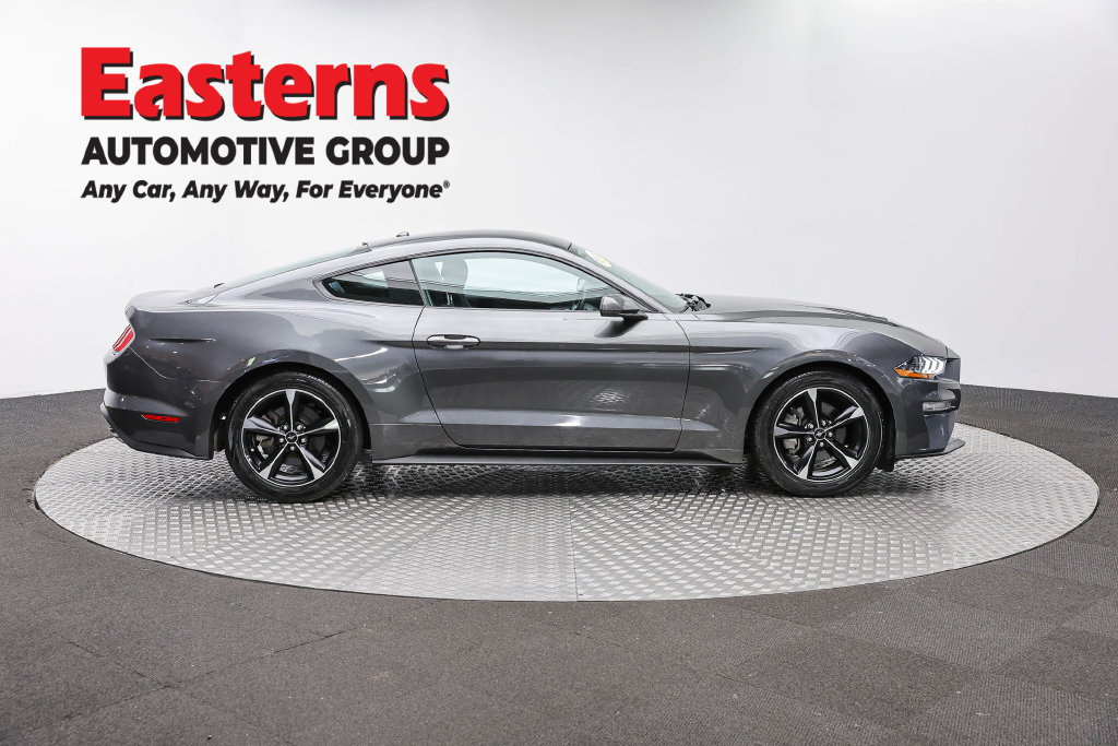 Used 2019 Ford Mustang Coupe RWD image 5