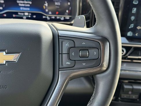 Used 2023 Chevrolet Silverado 1500 High Country w/ Technology Package image 10