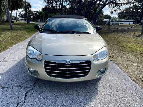 Used 2006 Chrysler Sebring Touring image 3