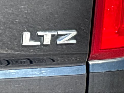 Used 2019 Chevrolet Silverado 1500 LTZ w/ LTZ Convenience Package image 25