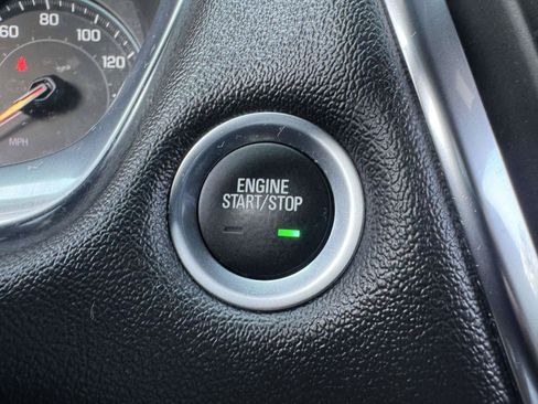 Used 2023 Chevrolet Traverse LT AWD/4WD image 27