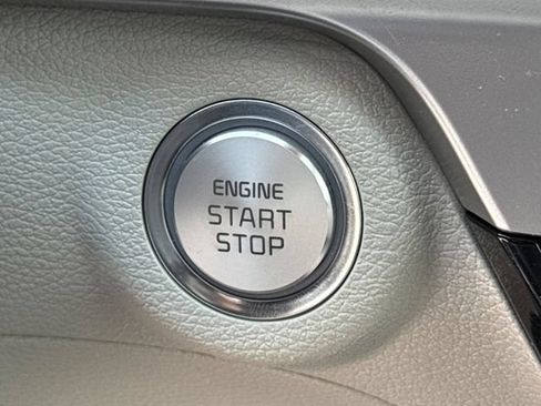 Used 2024 Kia Telluride EX w/ EX Captain's Chair Package FWD image 48