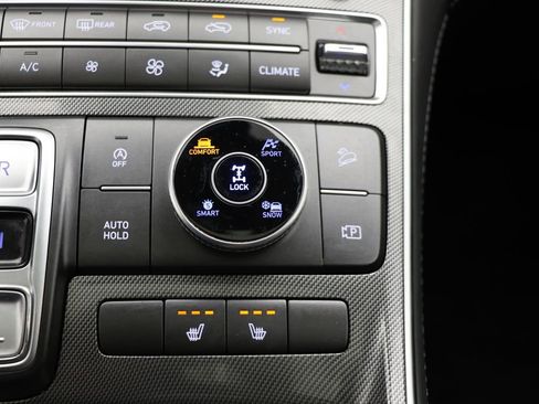 Used 2023 Hyundai Santa Fe SEL w/ Premium Package image 26