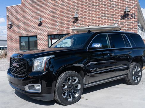 Used 2018 GMC Yukon Denali w/ Denali Ultimate Package image 1