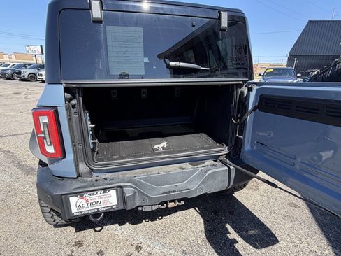 Used 2024 Ford Bronco Outer Banks AWD/4WD image 48
