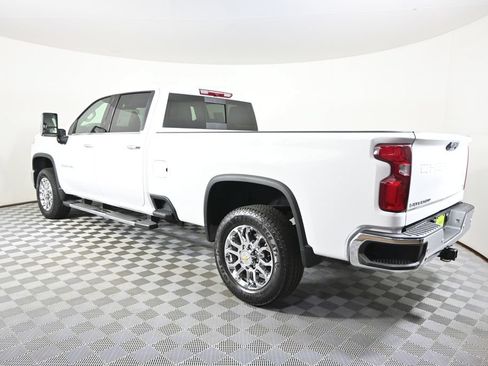 Used 2024 Chevrolet Silverado 2500 LTZ w/ LTZ Plus Package AWD/4WD image 4