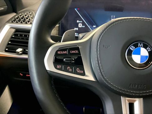 Used 2026 BMW X6 M60i image 23