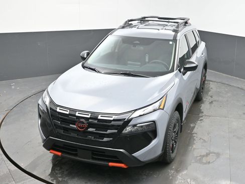 New 2026 Nissan Rogue SV image 32