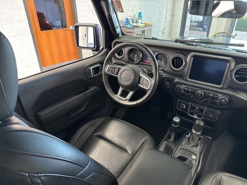 Used 2022 Jeep Wrangler Unlimited Sahara w/ Cold Weather Group image 43