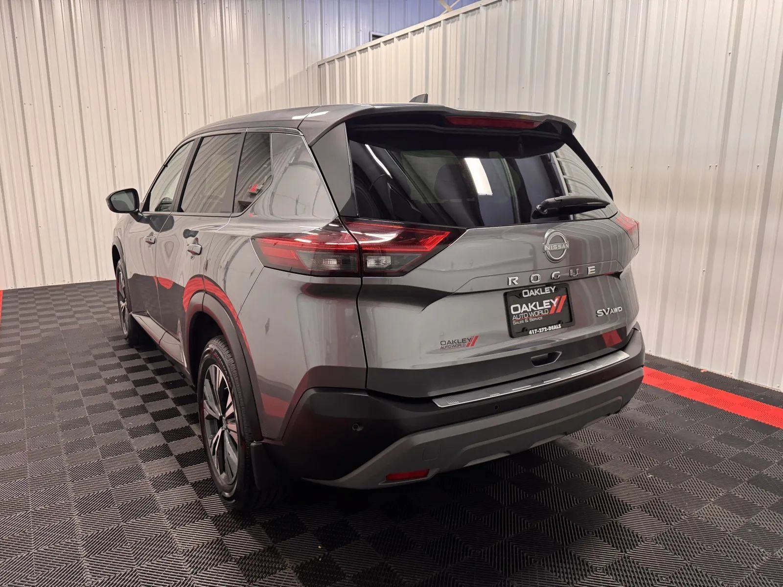 Used 2023 Nissan Rogue SV AWD/4WD image 12