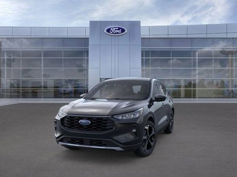 Certified 2025 Ford Escape ST-Line Select w/ Tech Pack #2 AWD/4WD image 2