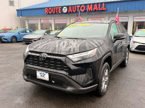 Used 2024 Toyota RAV4 XLE image 4