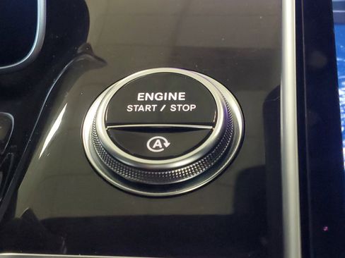 Used 2024 Mercedes-Benz S 580 4MATIC Sedan image 31
