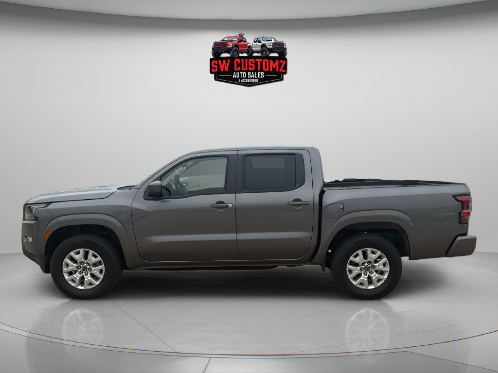 Used 2024 Nissan Frontier SV w/ SV Convenience Package AWD/4WD image 4