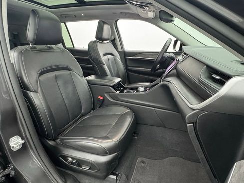 Used 2022 Jeep Grand Cherokee L Limited image 41