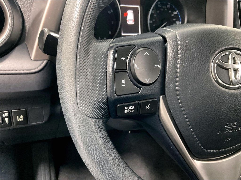 Used 2017 Toyota RAV4 LE AWD/4WD image 23