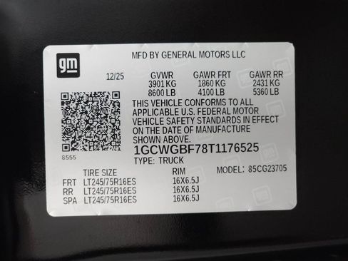Used 2026 Chevrolet Express 2500 Extended w/ Driver Convenience Package RWD image 32