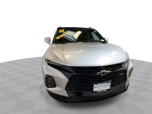 Certified 2022 Chevrolet Blazer RS w/ Enhanced Convenience Package image 3