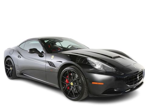 Used 2010 Ferrari California RWD image 10