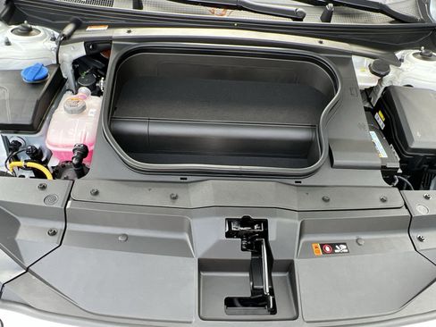 New 2025 Hyundai Ioniq 6 SE image 26