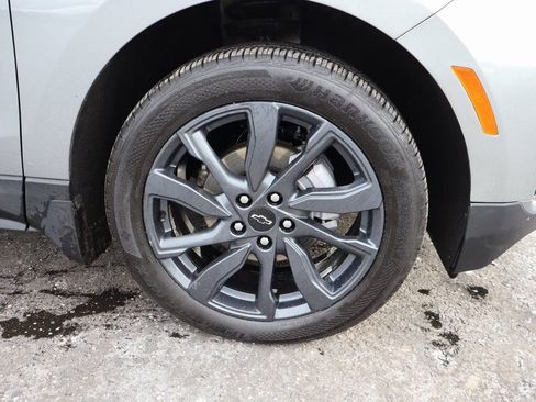 Used 2023 Chevrolet Equinox RS image 37
