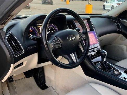 Used 2015 INFINITI Q50 Premium RWD image 17