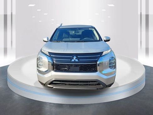New 2026 Mitsubishi Outlander ES AWD/4WD image 2