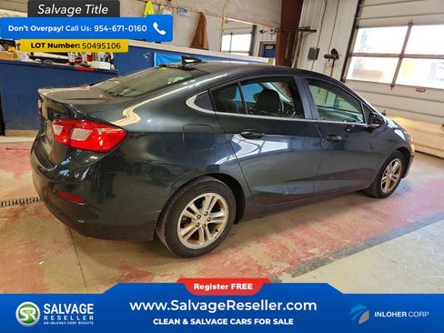 Used 2018 Chevrolet Cruze LT image 4