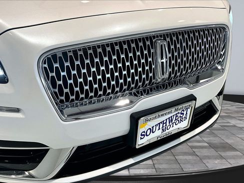 Used 2019 Lincoln Nautilus Reserve FWD image 32