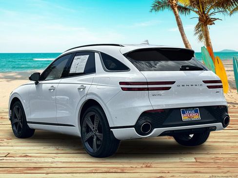 Used 2023 Genesis GV70 2.5T Sport Prestige w/ Sport Prestige Package image 4