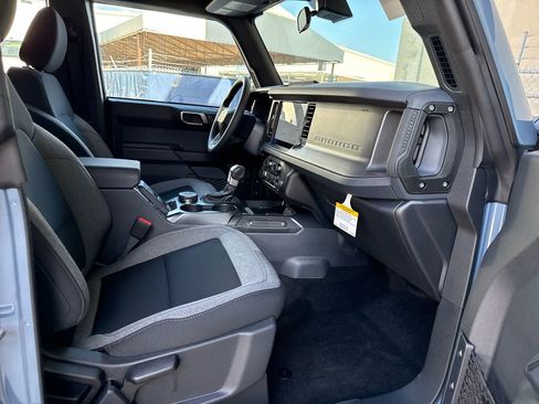 New 2025 Ford Bronco 4-Door image 20